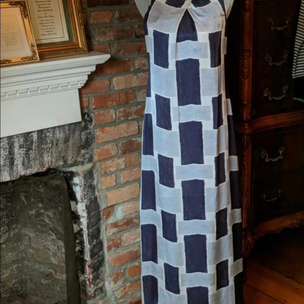 Silk dress , excellent condition is like size 2